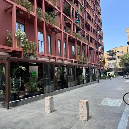 Orestiada Luxury * ティラナ